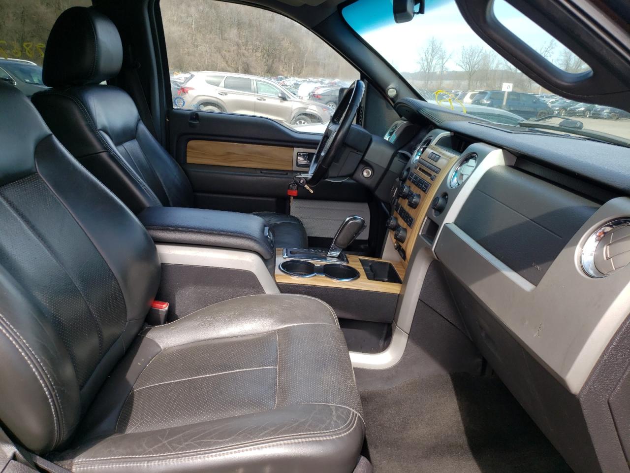 Photo 5 from auction – 2011 FORD F150 SUPER with VIN 1FTFW1E6XBFA09302