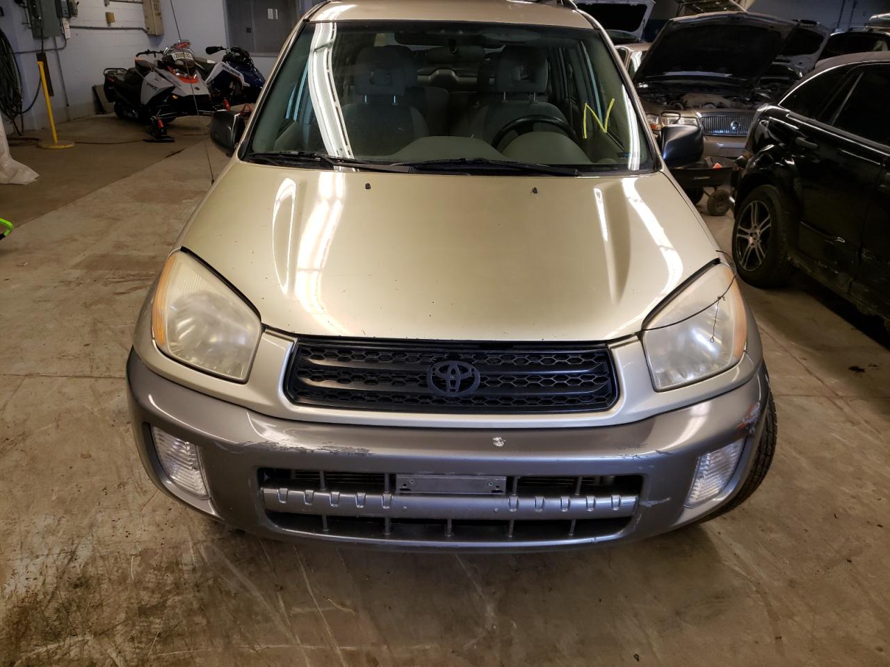 Photo 9 from auction – 2002 TOYOTA RAV4 with VIN JTEHH20V826026604