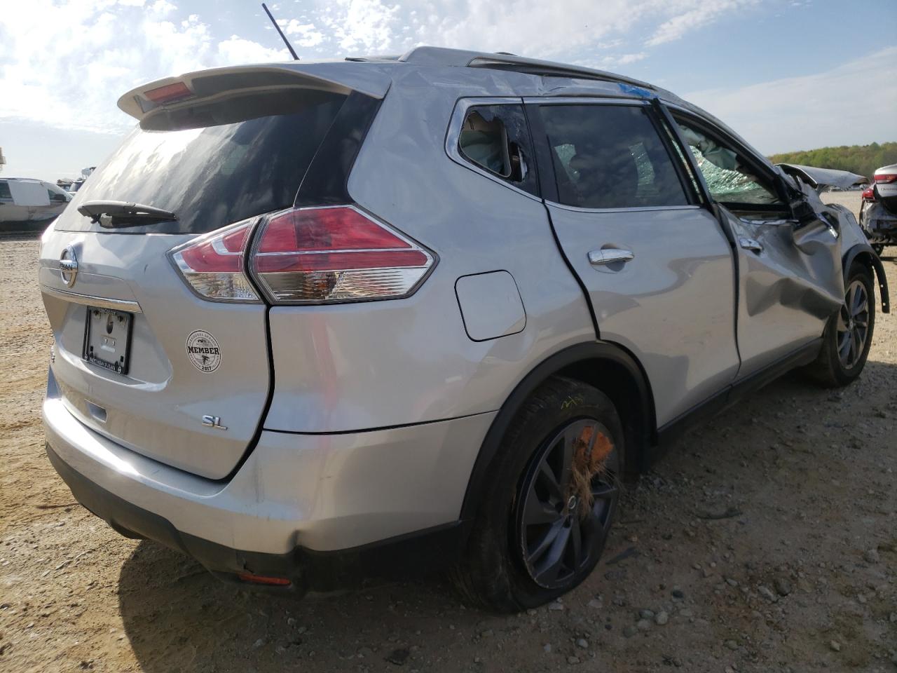 Photo 4 from auction – 2016 NISSAN ROGUE S with VIN 5N1AT2MT2GC897239