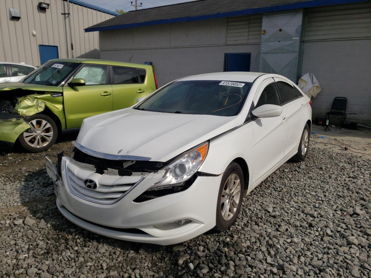 Photo 2 from auction – 2013 HYUNDAI SONATA GLS with VIN 5NPEB4AC4DH677657