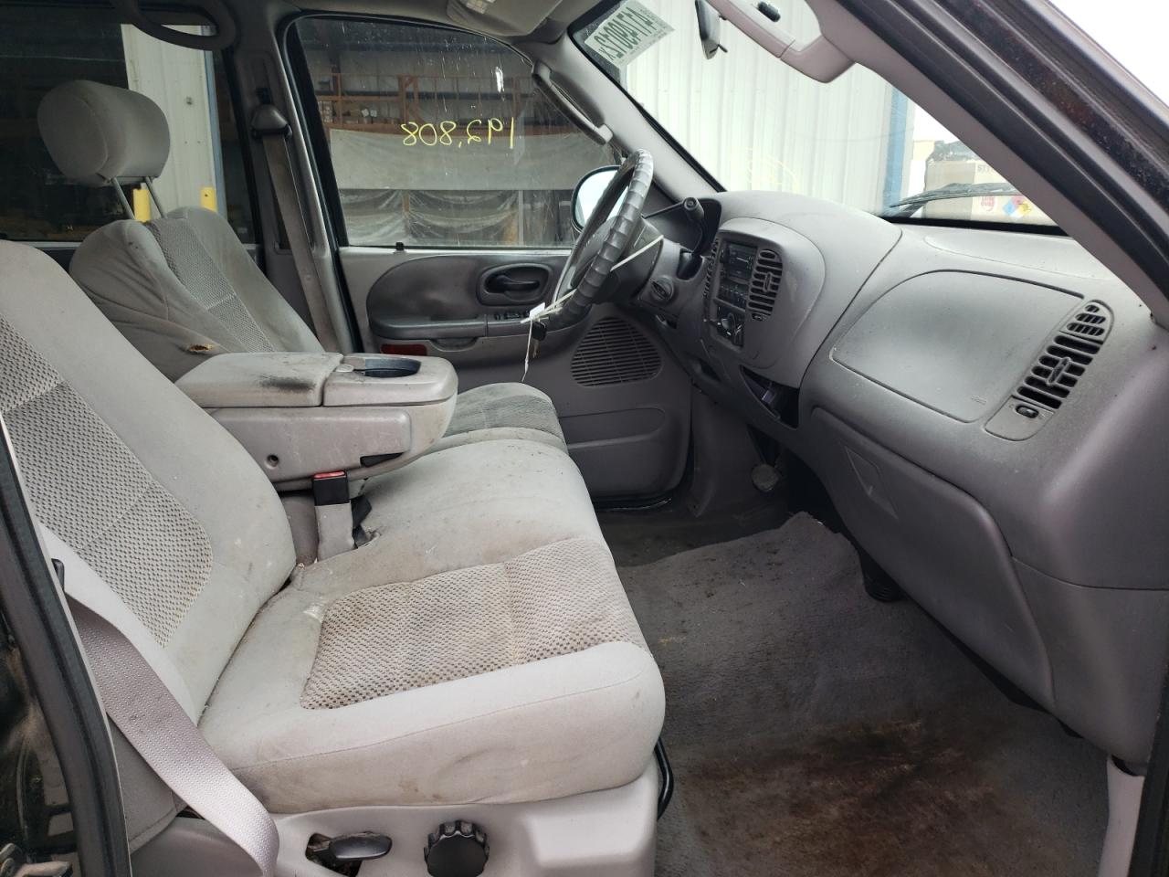 Photo 5 from auction – 2003 FORD F150 SUPER with VIN 1FTRW08L53KC47317
