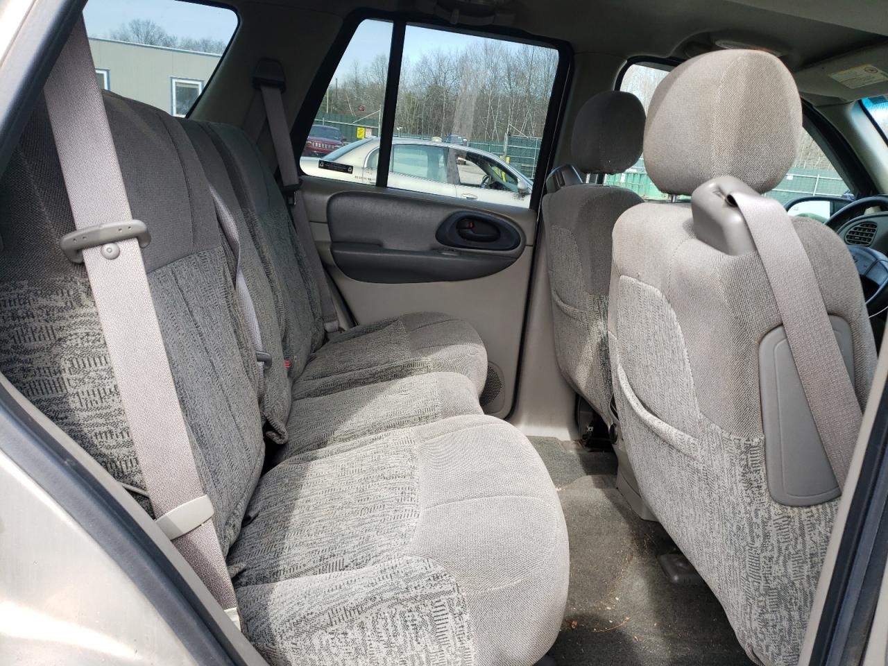 Photo 6 from auction – 2002 CHEVROLET TRAILBLAZE with VIN 1GNDT13S422491697