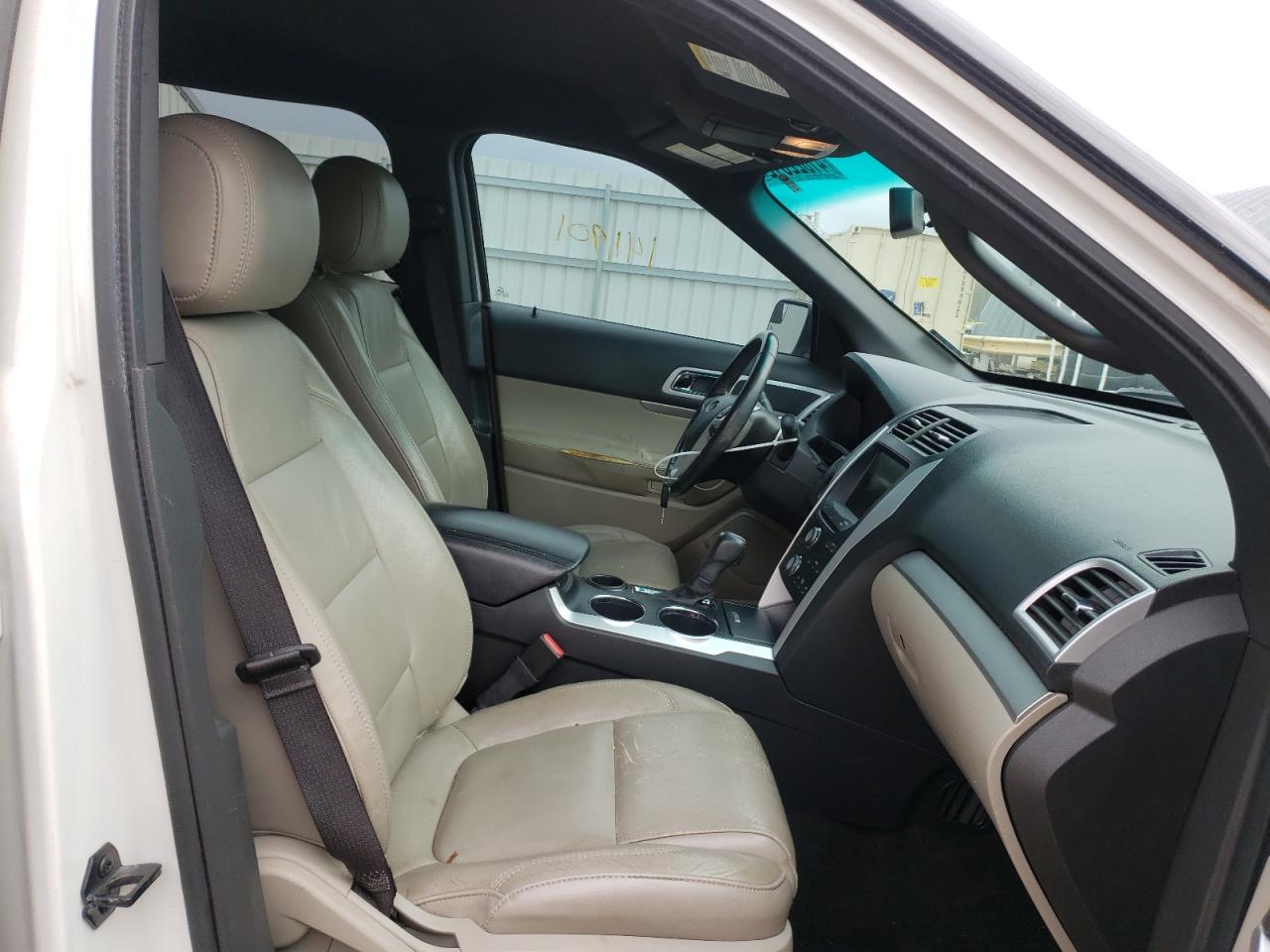 Photo 5 from auction – 2012 FORD EXPLORER X with VIN 1FMHK7D89CGB04497