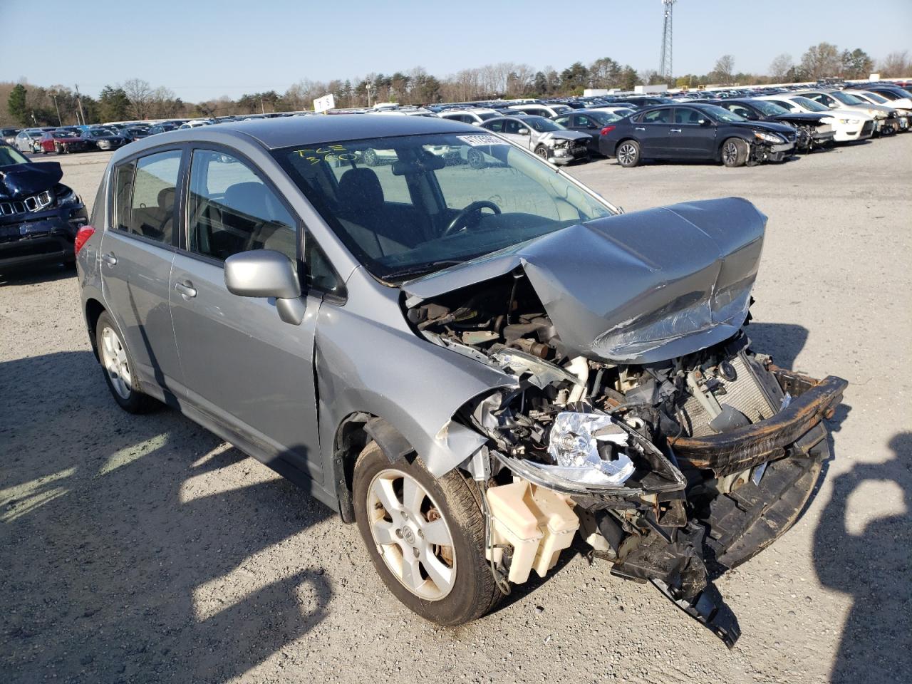 NISSAN VERSA 2008 with VIN 3N1BC13E98L398551 - Photo from auction