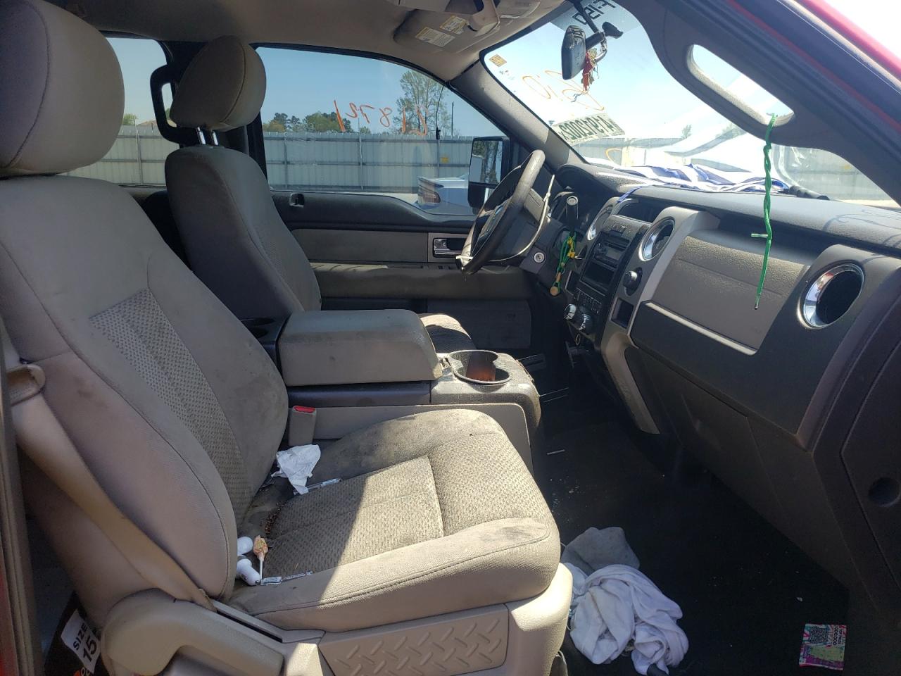 Photo 5 from auction – 2010 FORD F150 SUPER with VIN 1FTFW1CV7AKE08927