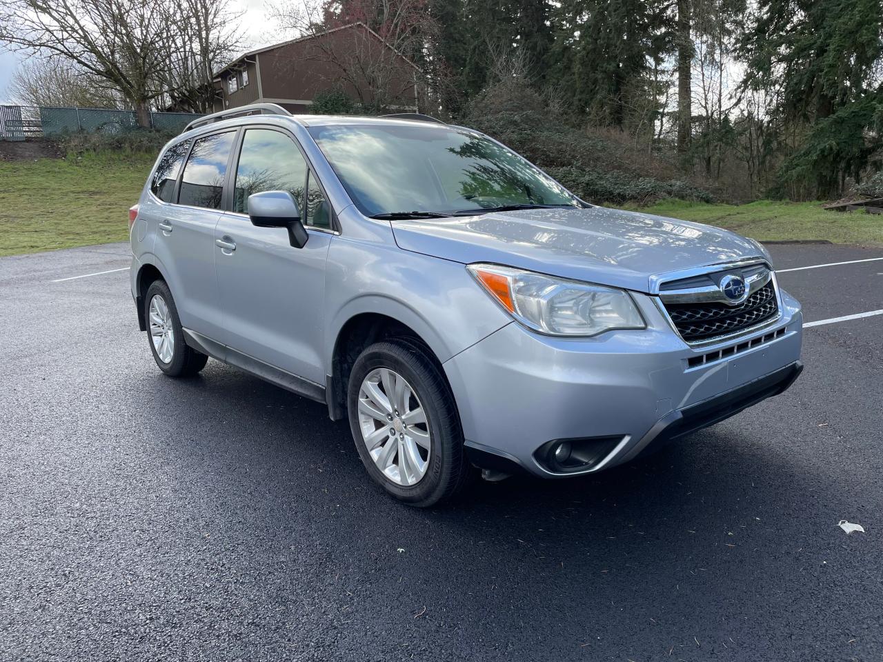 SUBARU FORESTER 2 2016 with VIN JF2SJAHC8GH517909 - Photo from auction
