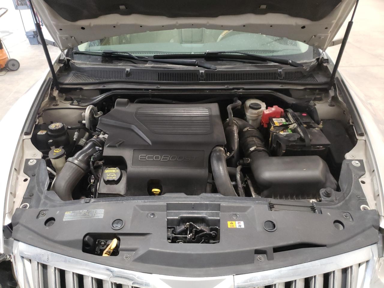 Photo 7 from auction – 2010 LINCOLN MKS with VIN 1LNHL9FT6AG606312