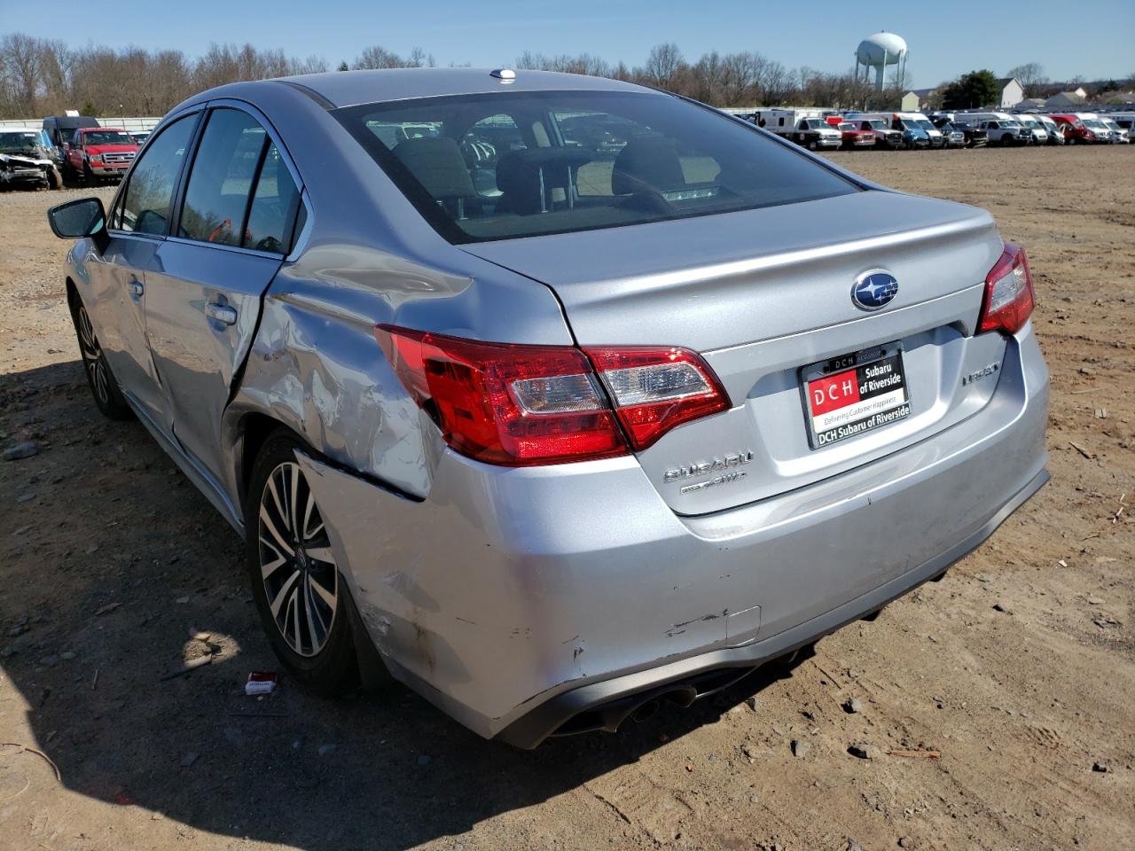 Photo 3 from auction – 2019 SUBARU LEGACY 2.5 with VIN 4S3BNAB60K3015987