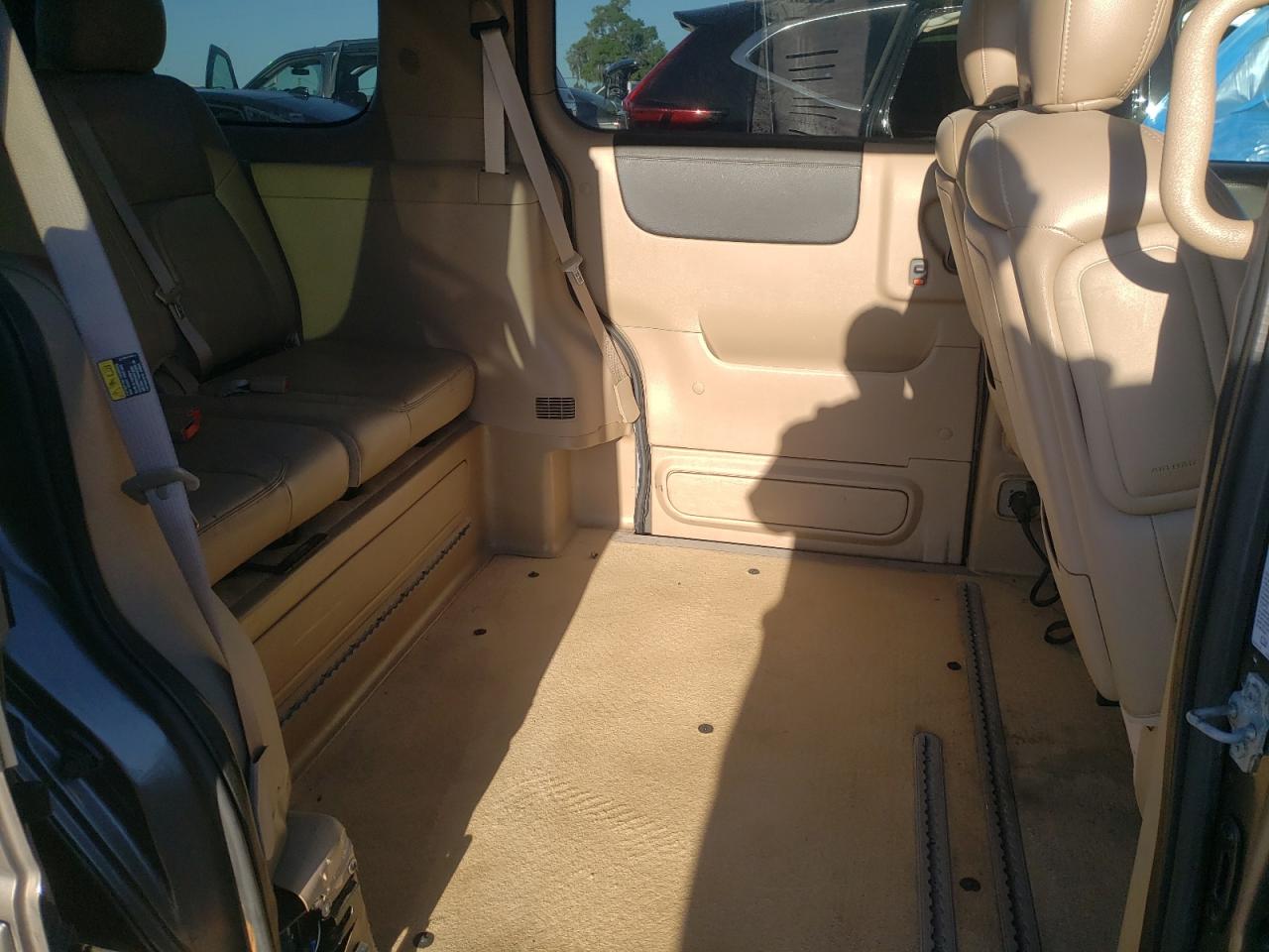 Photo 6 from auction – 2005 CHEVROLET UPLANDER I with VIN 1GBDV13L15D290090