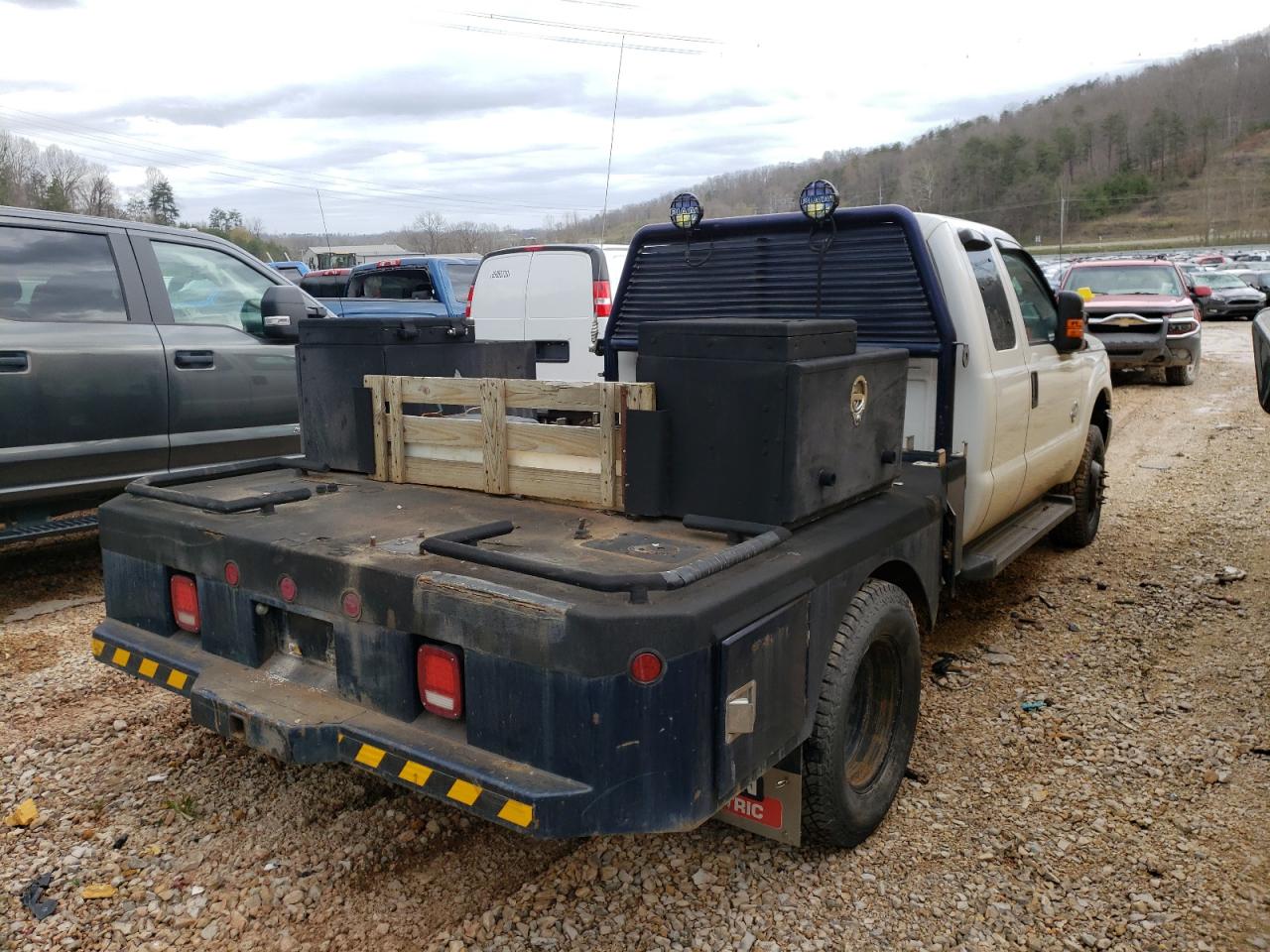 Photo 4 from auction – 2013 FORD F350 SUPER with VIN 1FD8X3HT7DEB53767