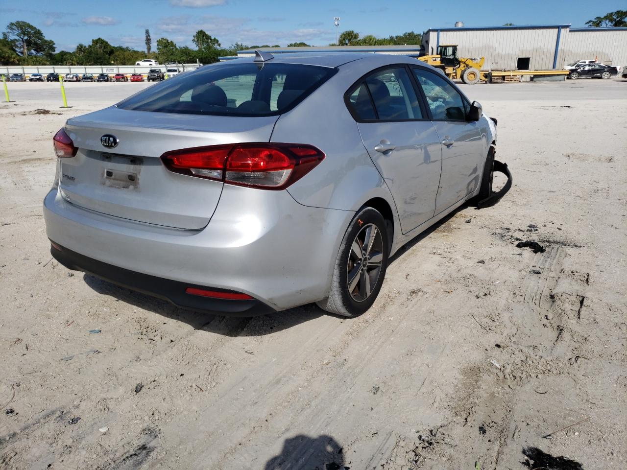 Photo 4 from auction – 2018 KIA FORTE LX with VIN 3KPFL4A73JE240057
