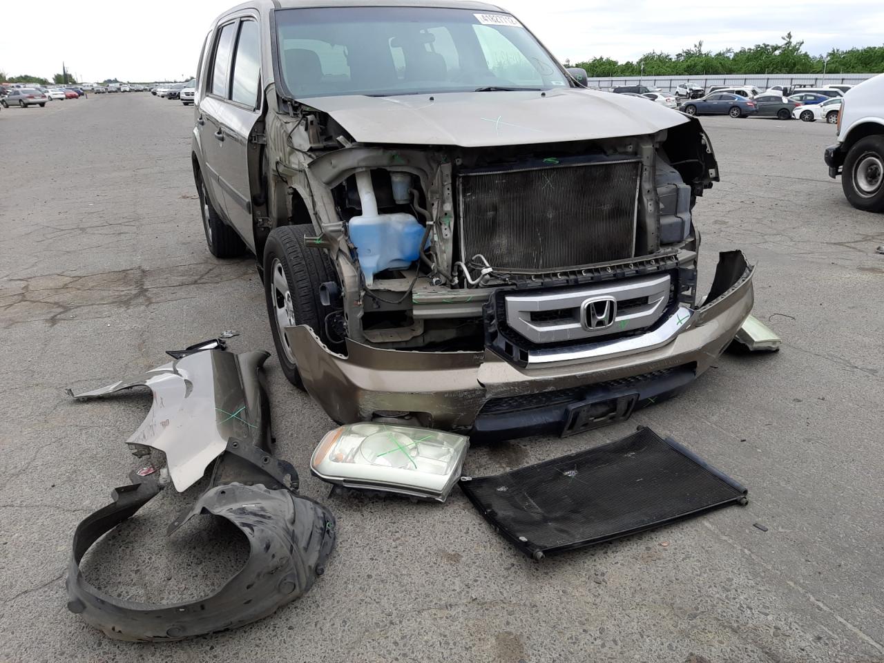 Photo 9 from auction – 2011 HONDA PILOT LX with VIN 5FNYF3H21BB037569