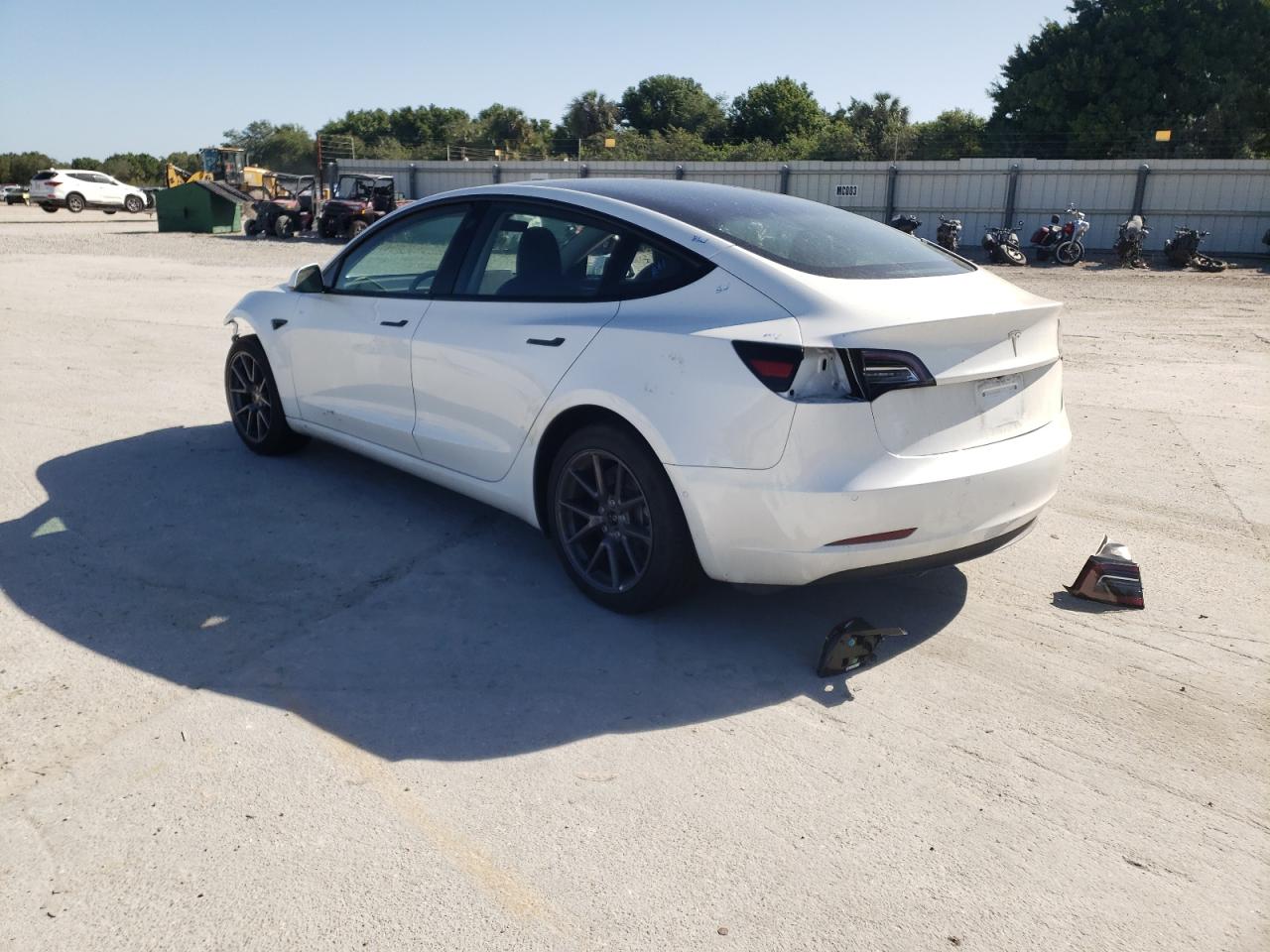 Photo 3 from auction – 2021 TESLA MODEL 3 with VIN 5YJ3E1EA8MF052277