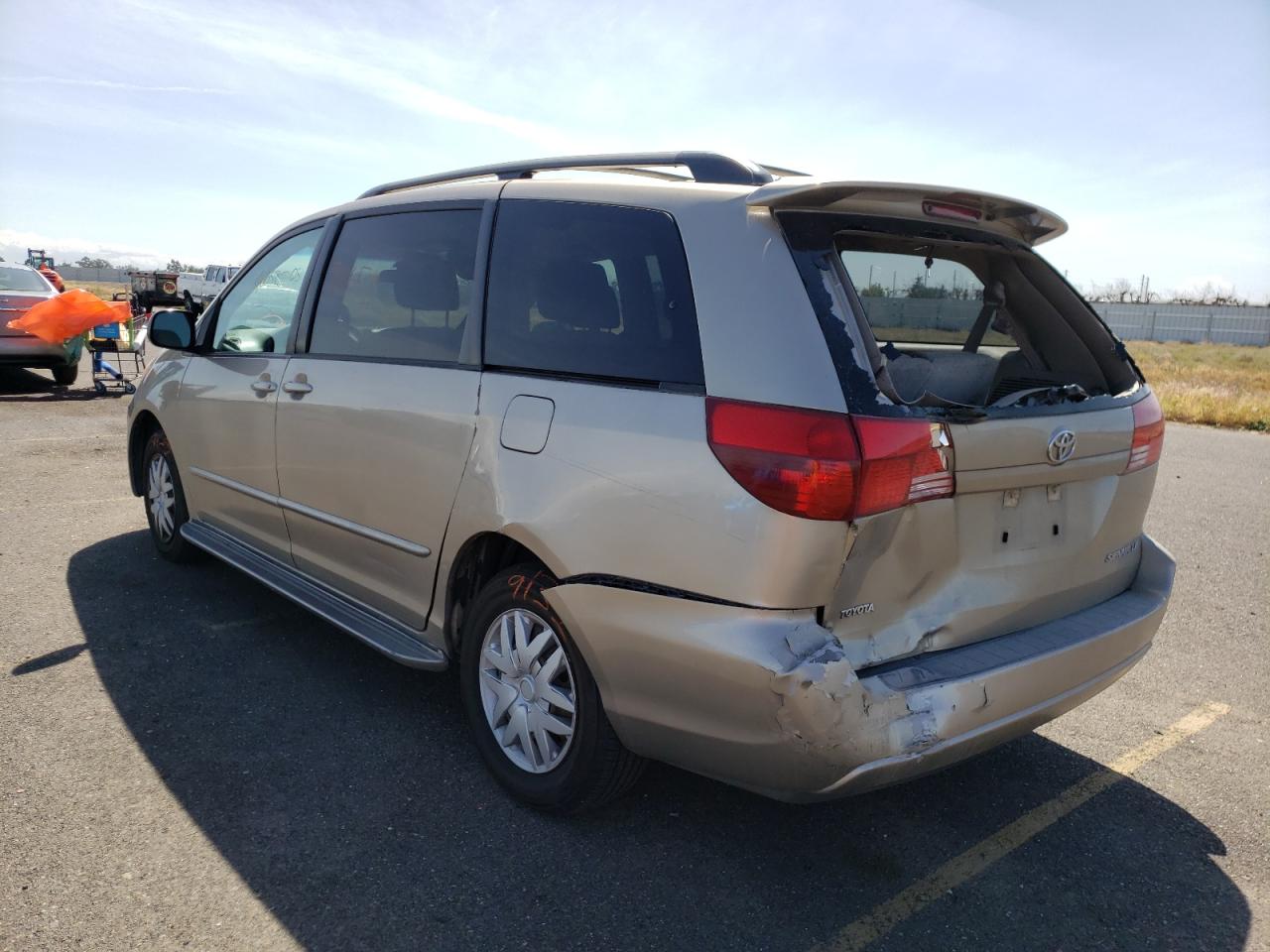 Photo 3 from auction – 2005 TOYOTA SIENNA CE with VIN 5TDZA23C55S385243
