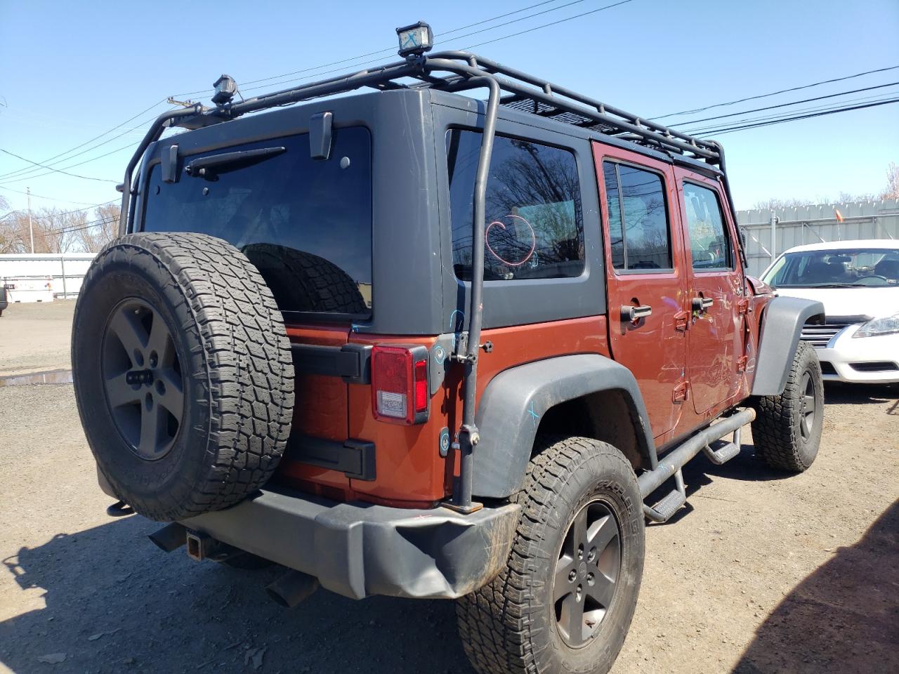 Photo 4 from auction – 2014 JEEP WRANGLER U with VIN 1C4BJWDG3EL295200