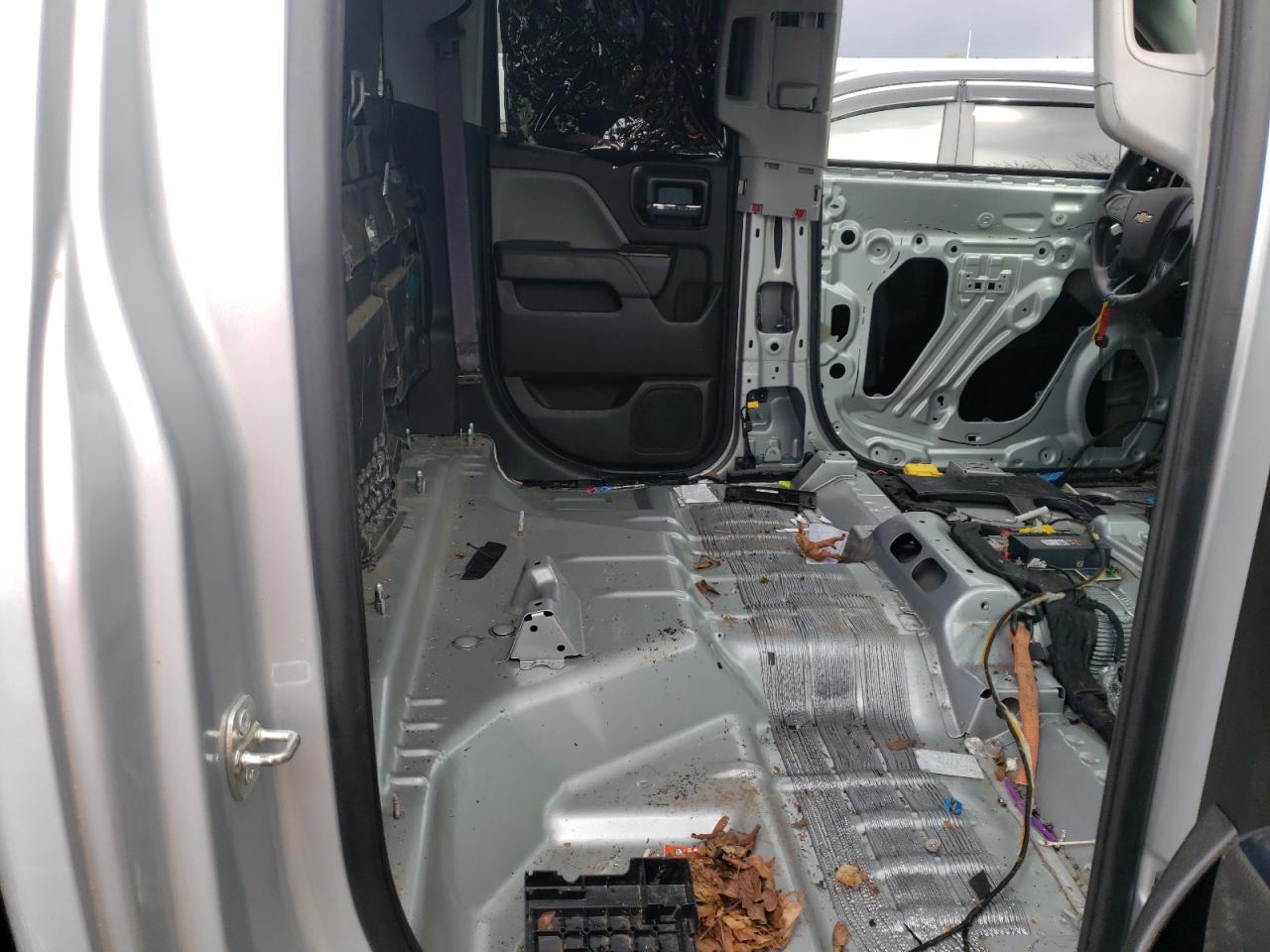 Photo 6 from auction – 2017 CHEVROLET SILVERADO with VIN 1GCVKPEC9HZ274915