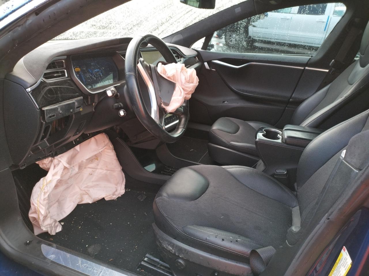 Photo 5 from auction – 2015 TESLA MODEL S 70 with VIN 5YJSA1S26FF098035