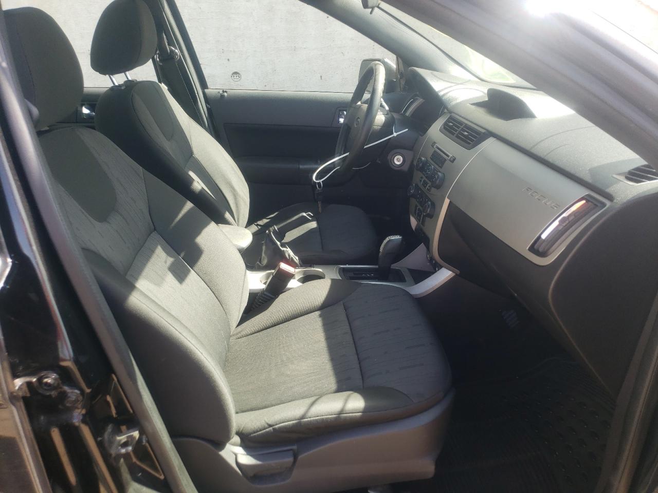 Photo 5 from auction – 2008 FORD FOCUS SE with VIN 1FAHP35NX8W280593