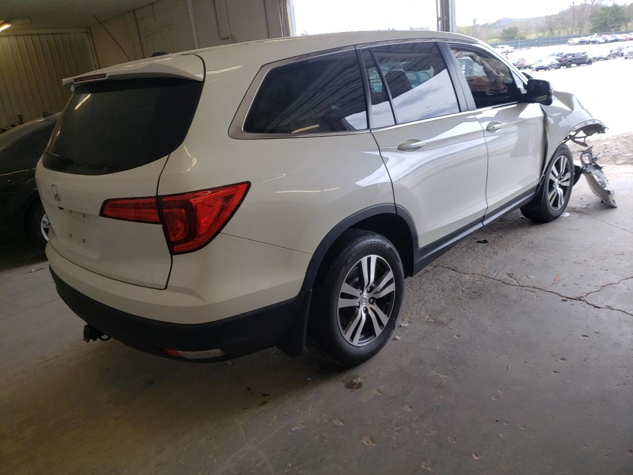 Photo 4 from auction – 2018 HONDA PILOT EXL with VIN 5FNYF5H55JB026191