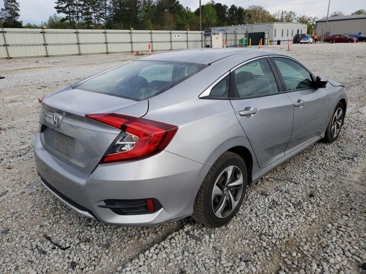 Photo 4 from auction – 2019 HONDA CIVIC with VIN 19XFC2F6XKE021277