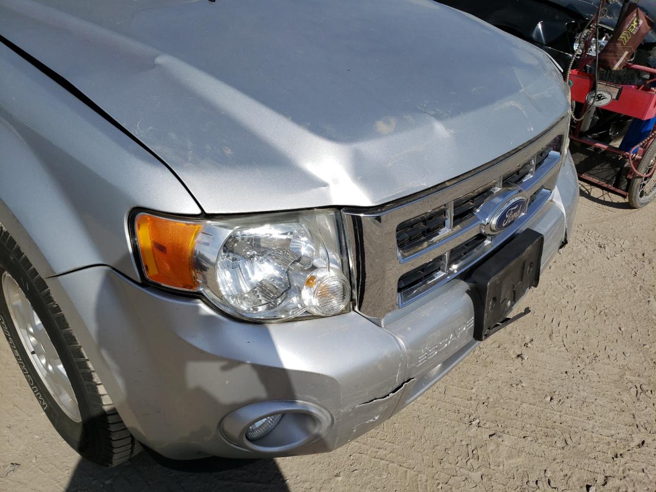Photo 9 from auction – 2010 FORD ESCAPE XLT with VIN 1FMCU9D73AKD09900