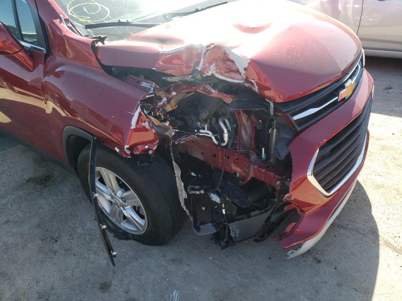 Photo 9 from auction – 2019 CHEVROLET TRAX 1LT with VIN 3GNCJLSB1KL144079