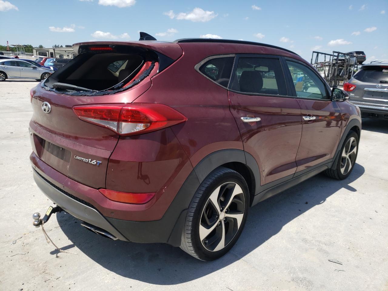 Photo 4 from auction – 2016 HYUNDAI TUCSON LIM with VIN KM8J33A26GU127878