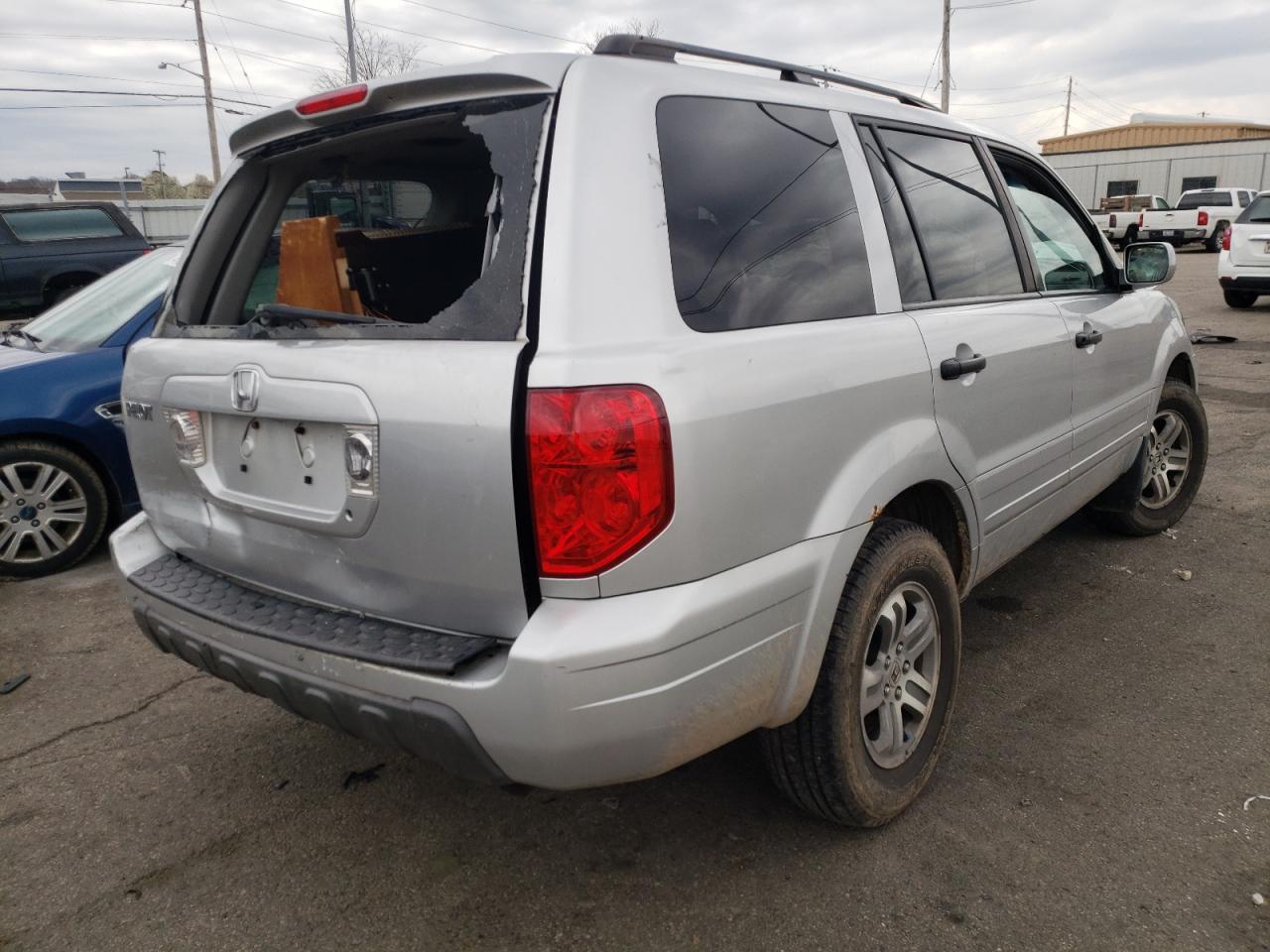 Photo 4 from auction – 2005 HONDA PILOT EXL with VIN 5FNYF185X5B039128
