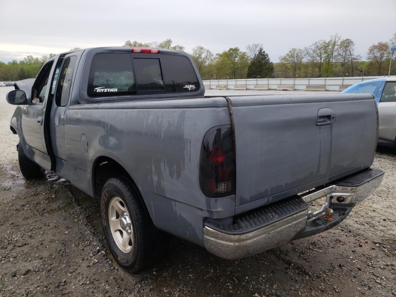 Photo 3 from auction – 2002 FORD F150 with VIN 1FTRX17W52NA63202