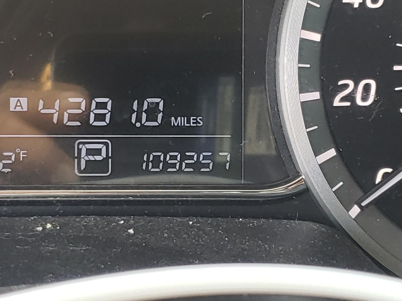 Photo 8 from auction – 2014 NISSAN SENTRA S with VIN 3N1AB7AP3EY302983