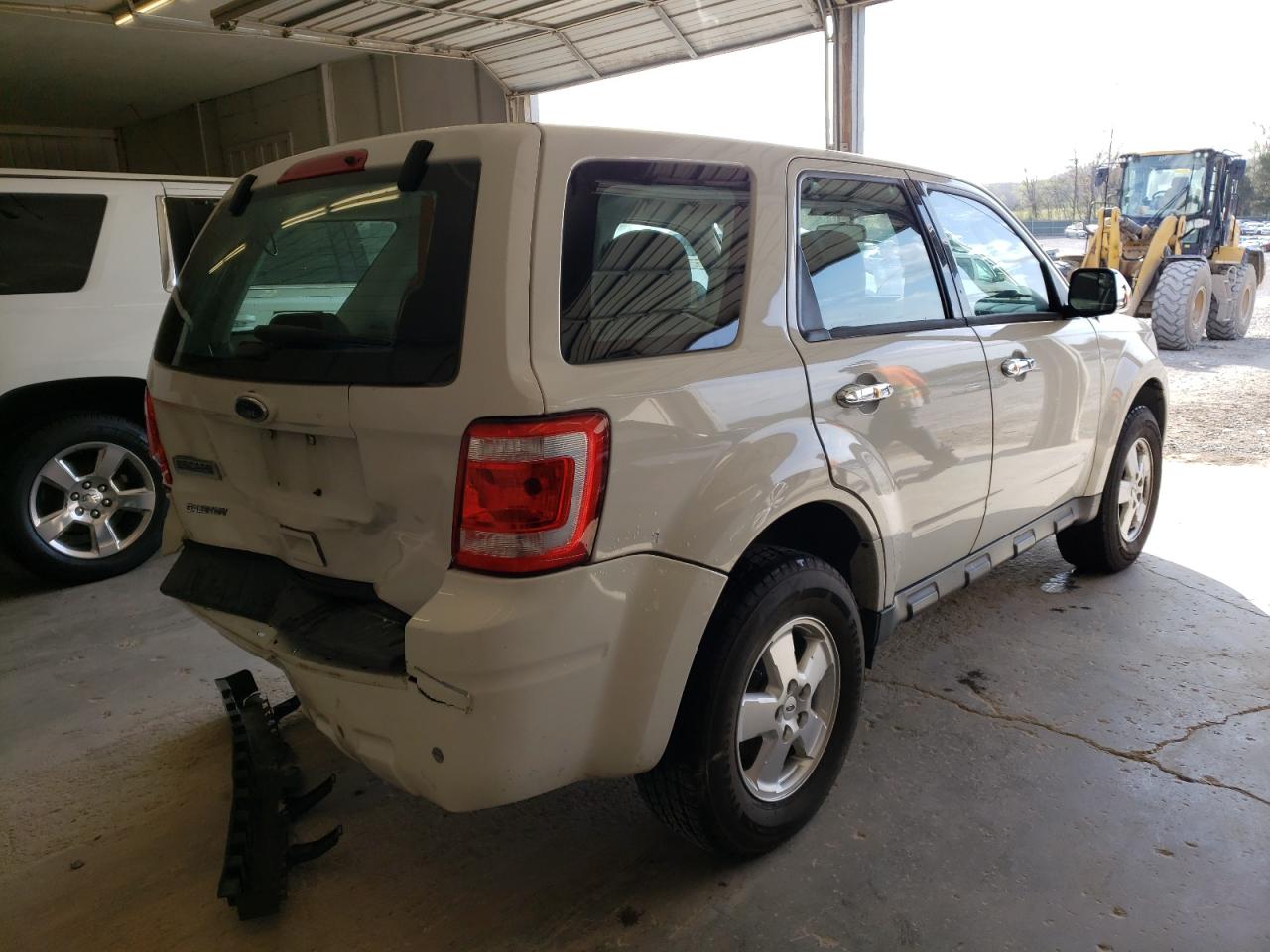 Photo 4 from auction – 2012 FORD ESCAPE XLS with VIN 1FMCU0C75CKA27077