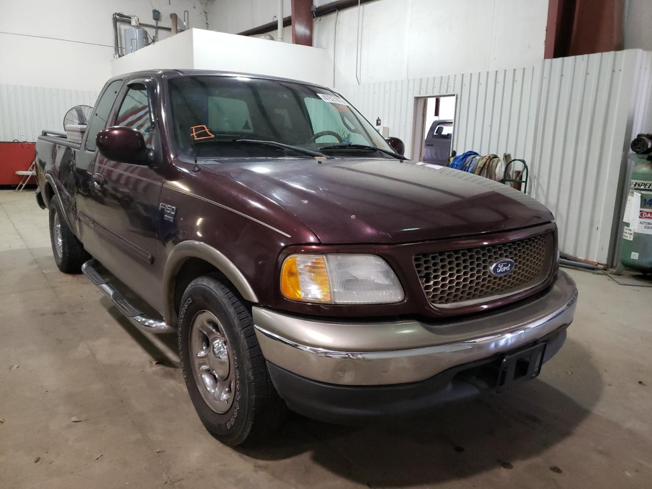 Photo 1 from auction – 2001 FORD F150 with VIN 1FTRX17WX1NB34974