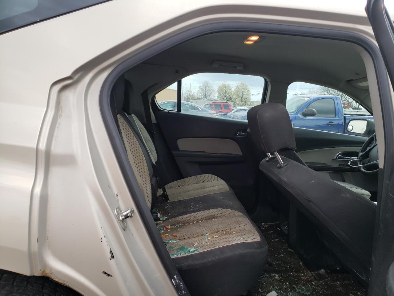 Photo 6 from auction – 2011 CHEVROLET EQUINOX LS with VIN 2CNFLCEC5B6358433