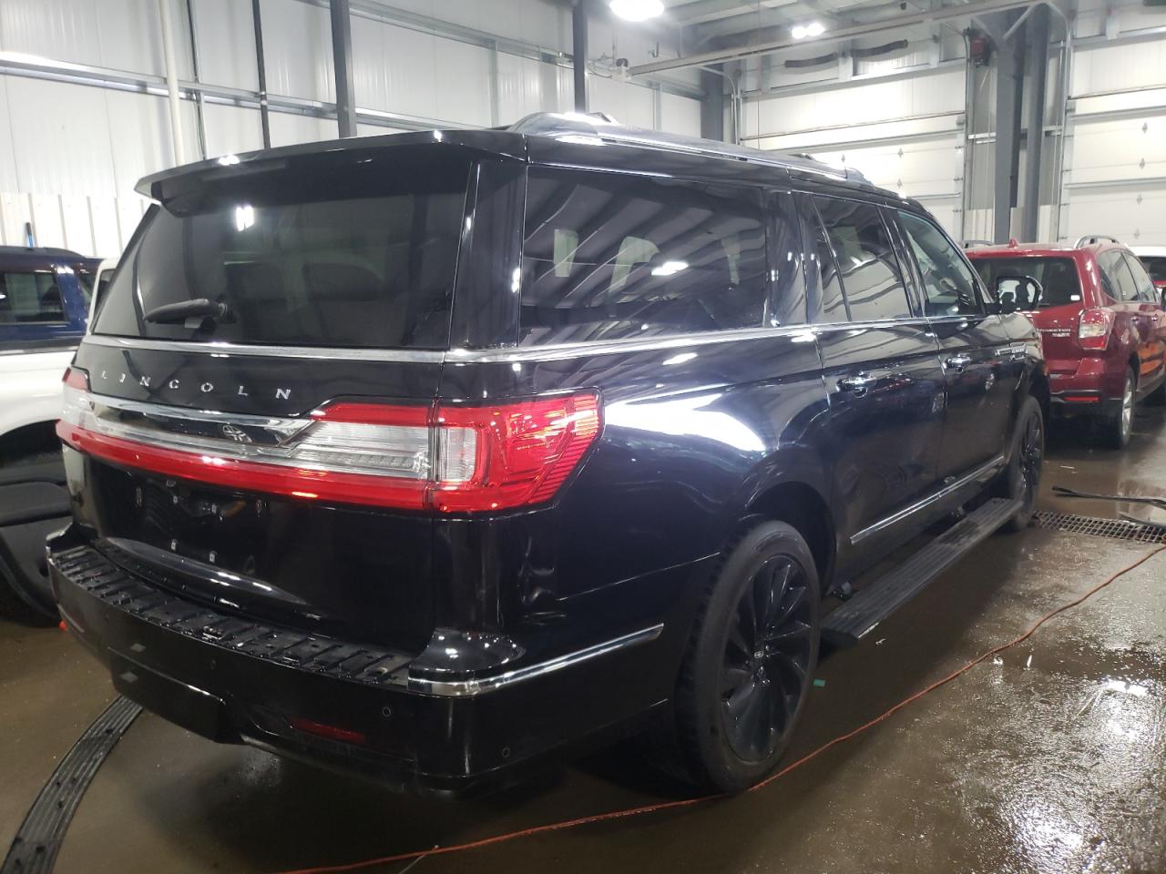 Photo 4 from auction – 2020 LINCOLN NAVIGATOR with VIN 5LMJJ3LT3LEL05002