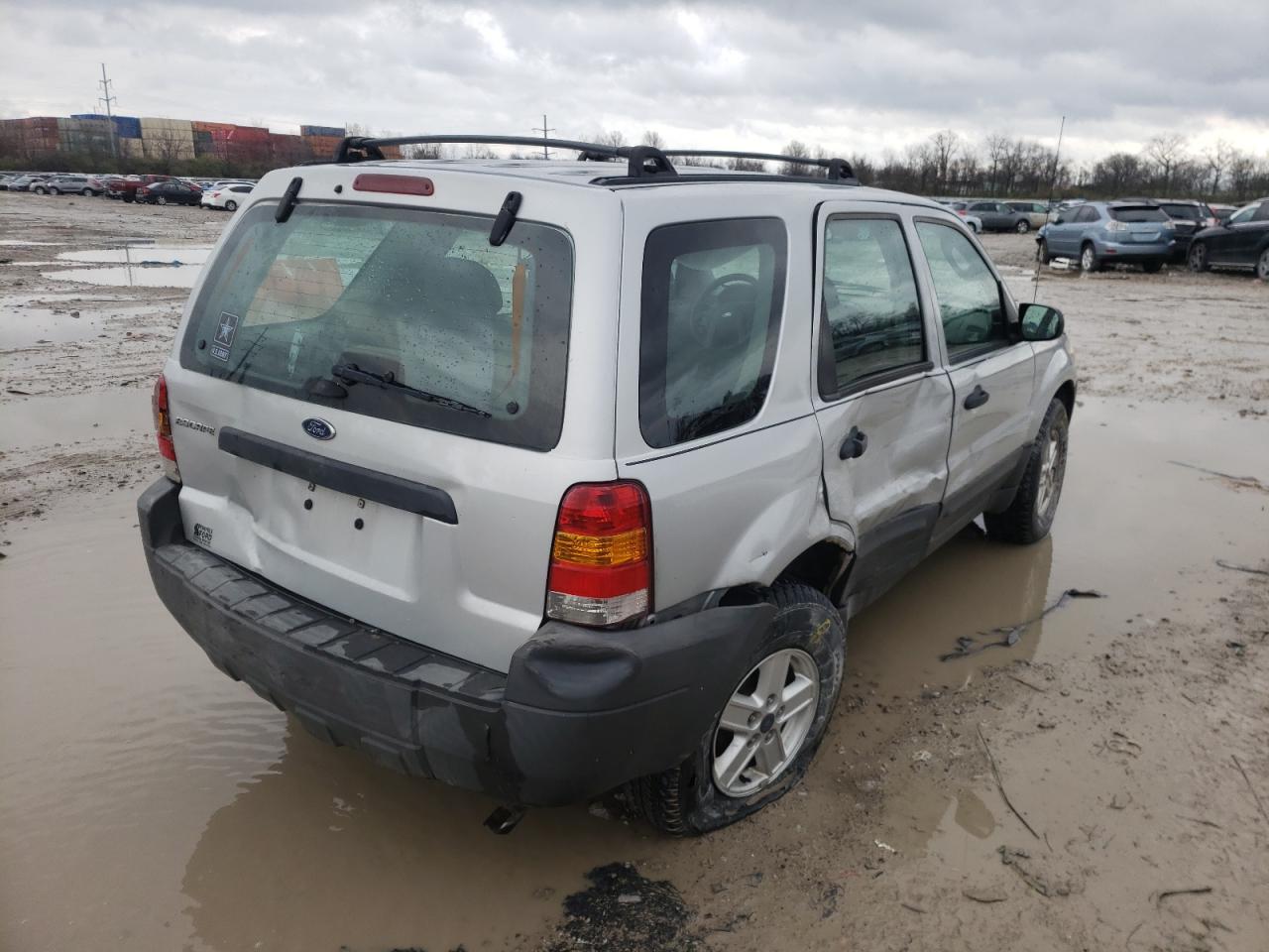 Photo 4 from auction – 2007 FORD ESCAPE with VIN 1FMYU02ZX7KB37492