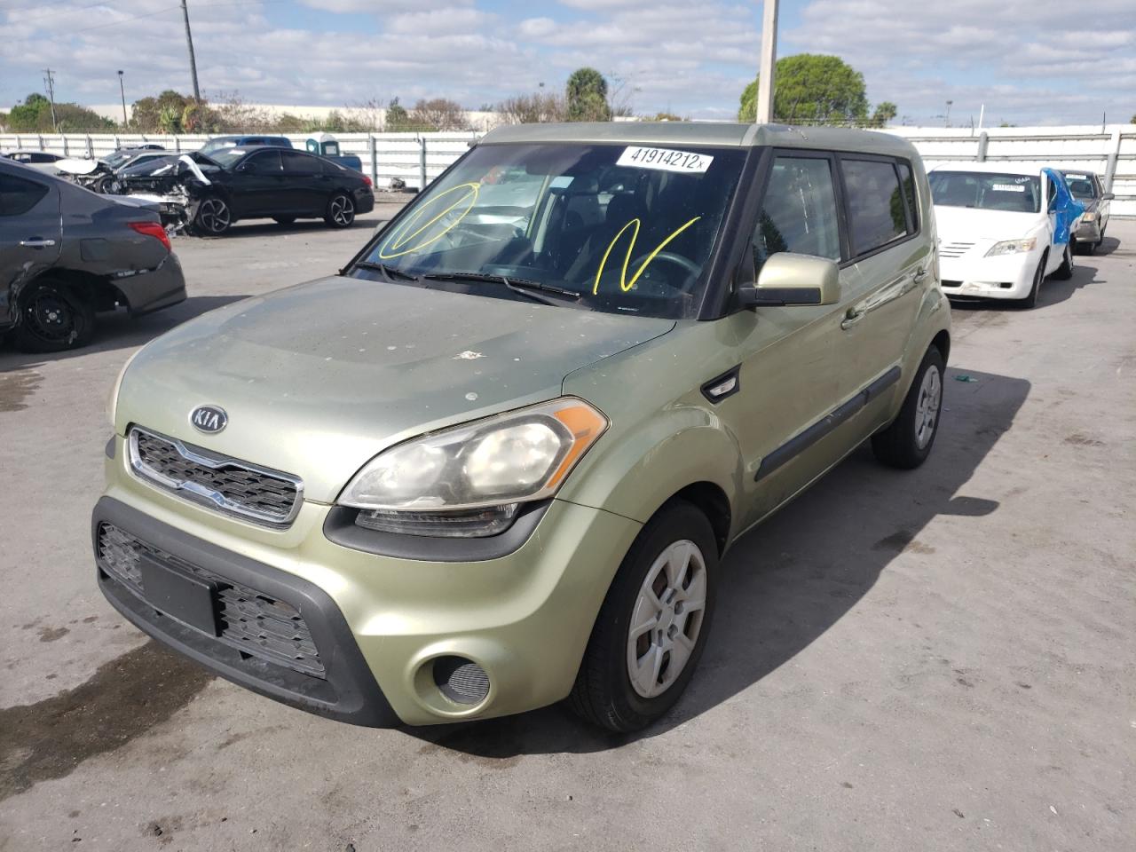 Photo 2 from auction – 2012 KIA SOUL with VIN KNDJT2A50C7449272