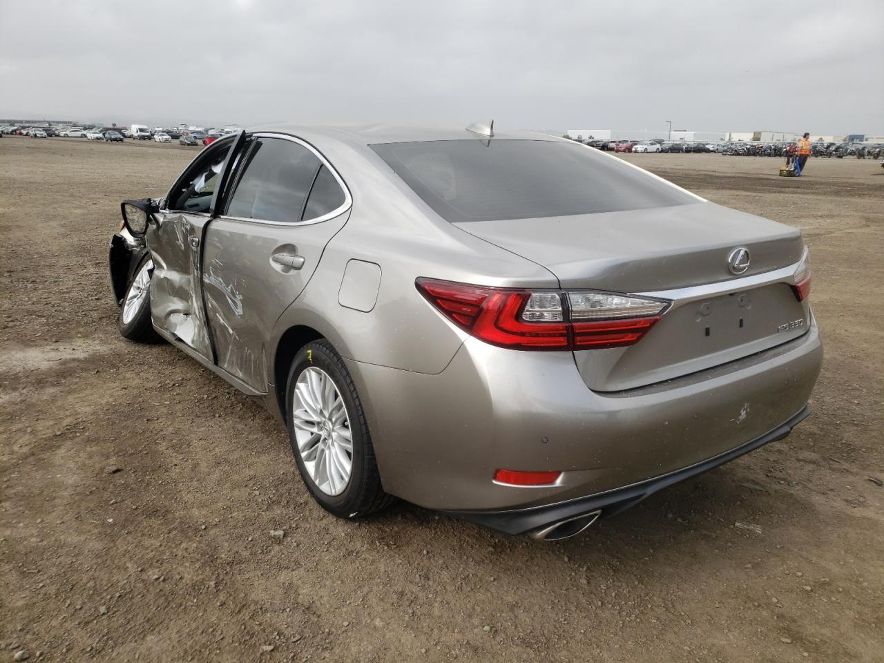 Photo 3 from auction – 2016 LEXUS ES 350 with VIN 58ABK1GG9GU013414