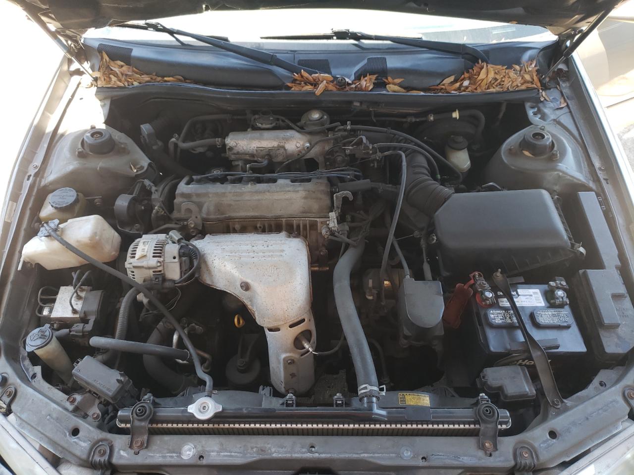 Photo 7 from auction – 2000 TOYOTA CAMRY CE with VIN JT2BG22KXY0505286