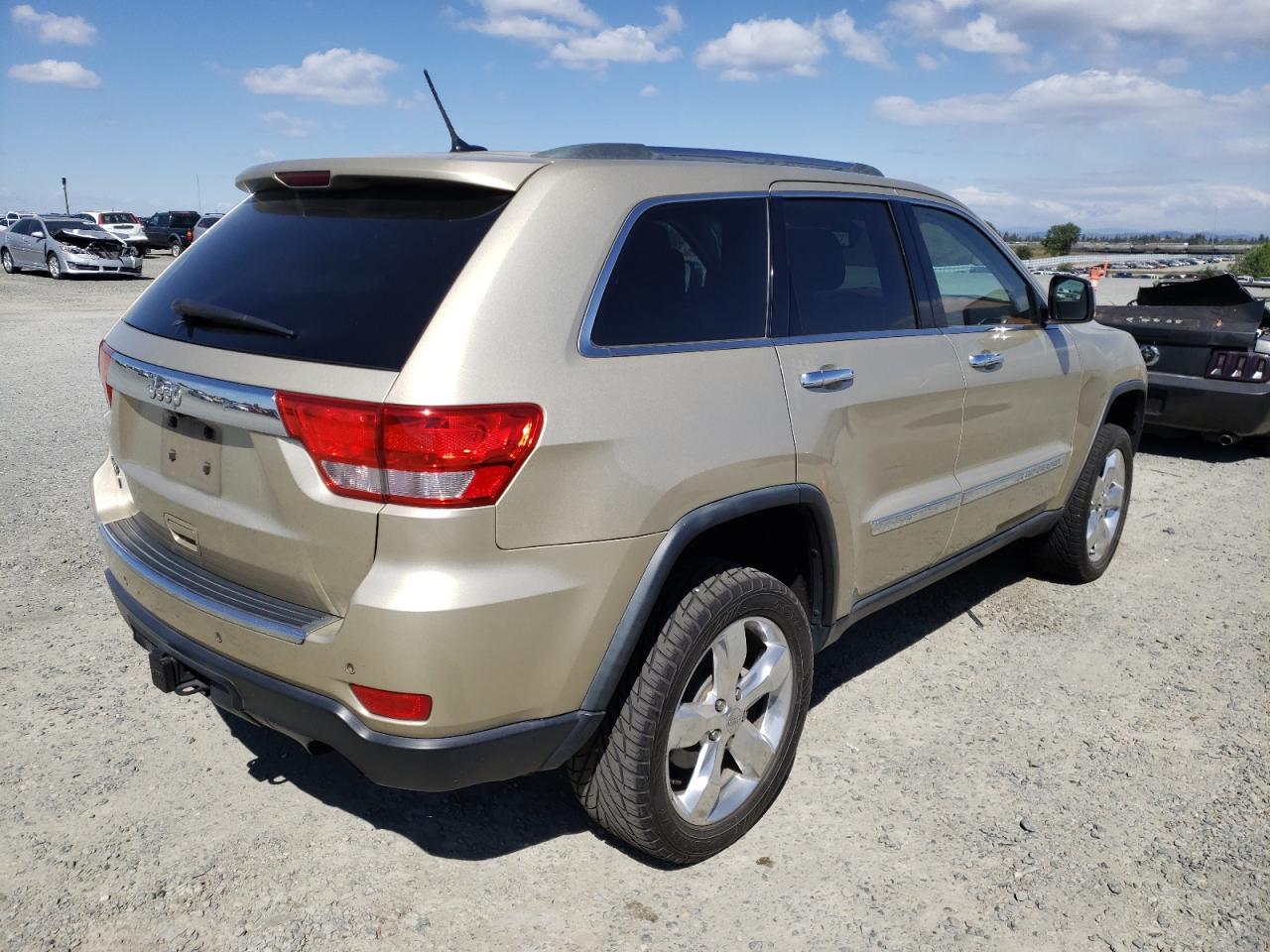 Photo 4 from auction – 2011 JEEP GRAND CHER with VIN 1J4RR6GG2BC678263