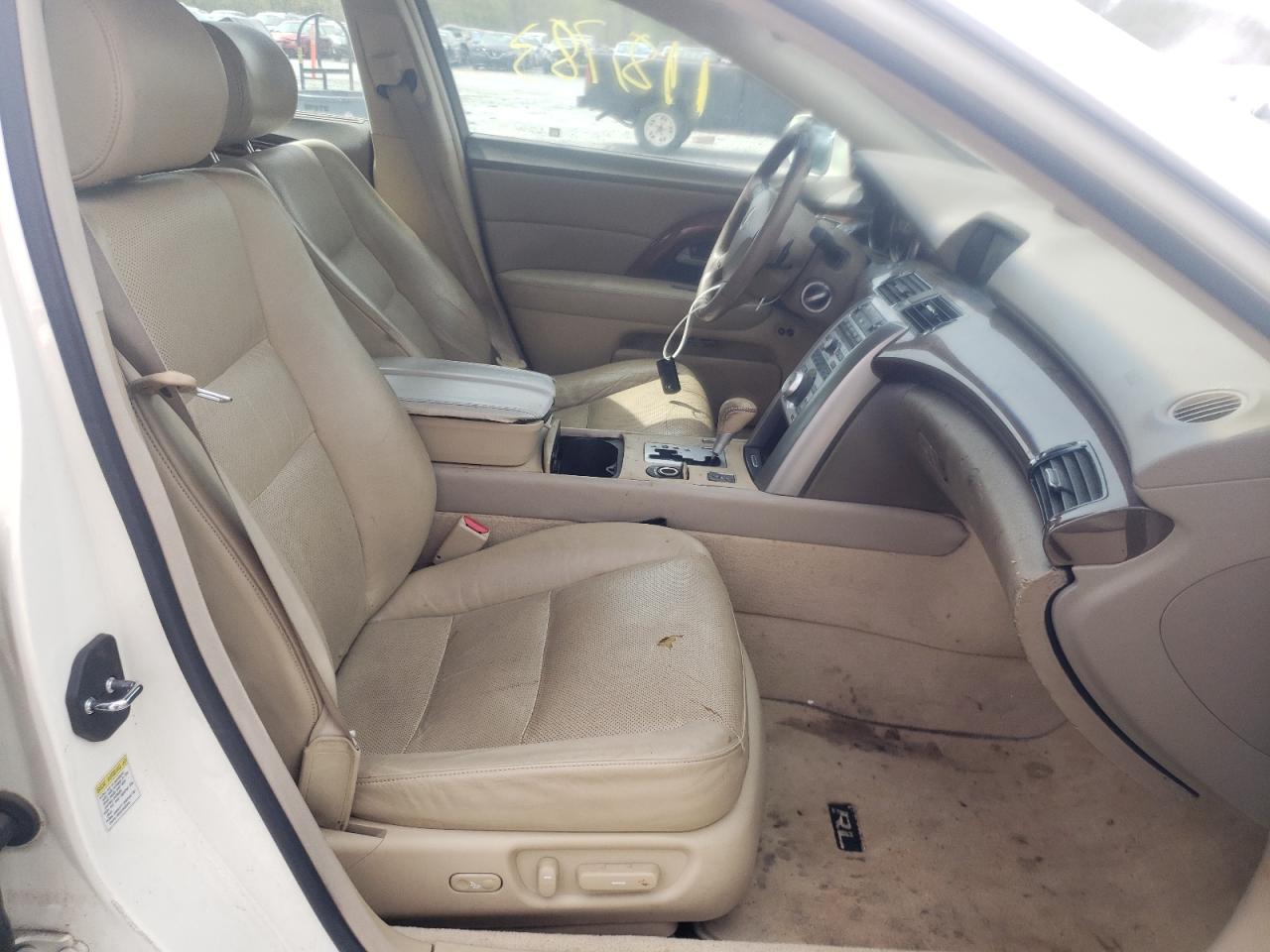 Zdjęcie 5 z aukcji – 2008 ACURA RL z VIN JH4KB16628C002491