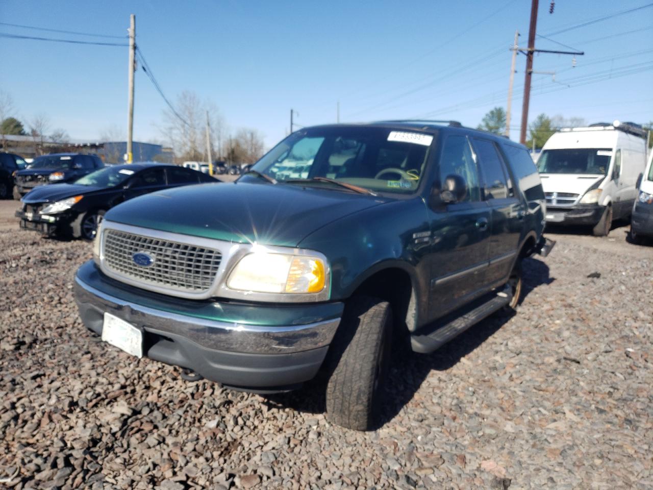 Photo 2 from auction – 2000 FORD EXPEDITION with VIN 1FMRU1660YLA32689