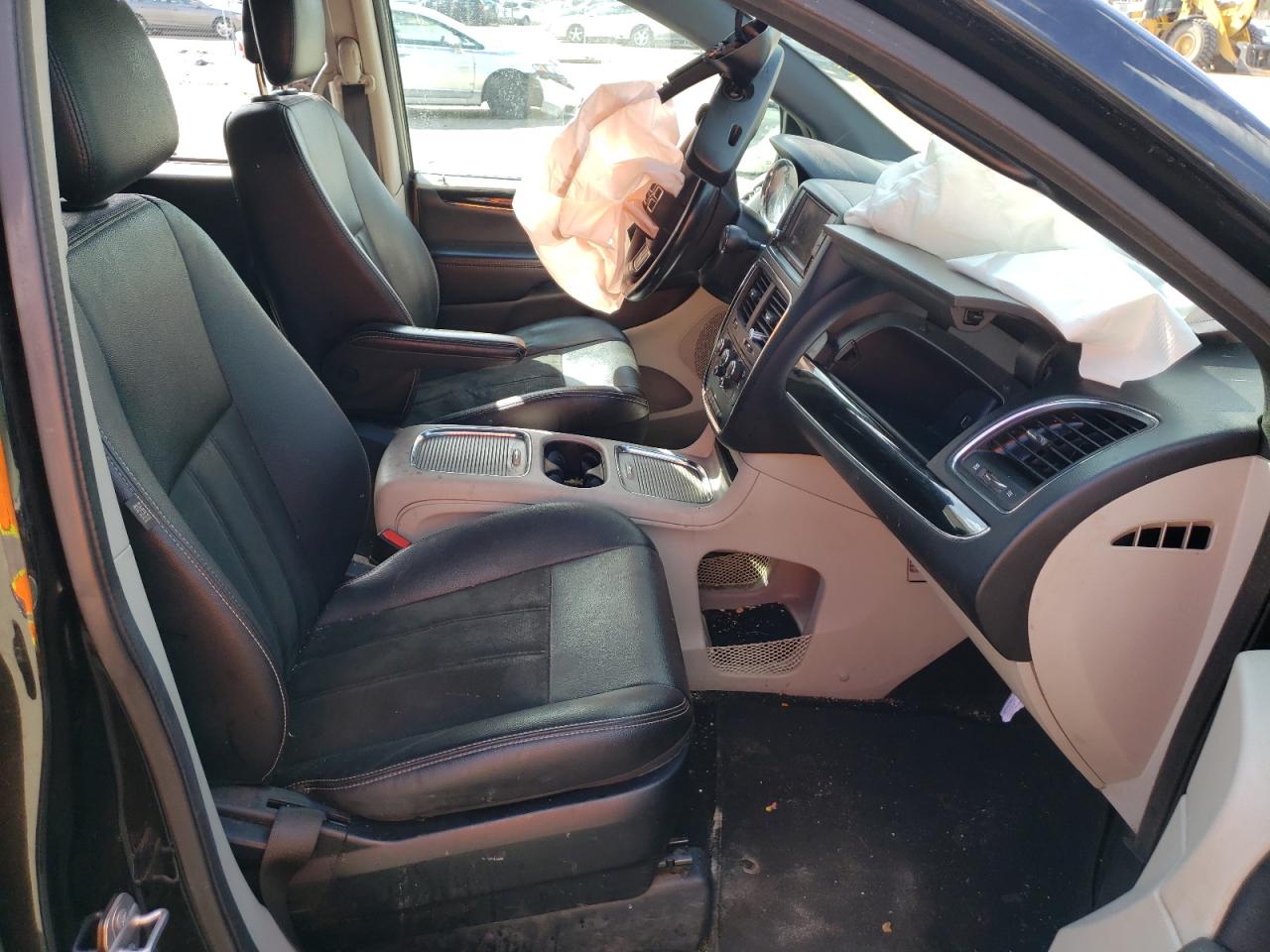 Photo 5 from auction – 2019 DODGE GRAND CARA with VIN 2C4RDGCG7KR620446