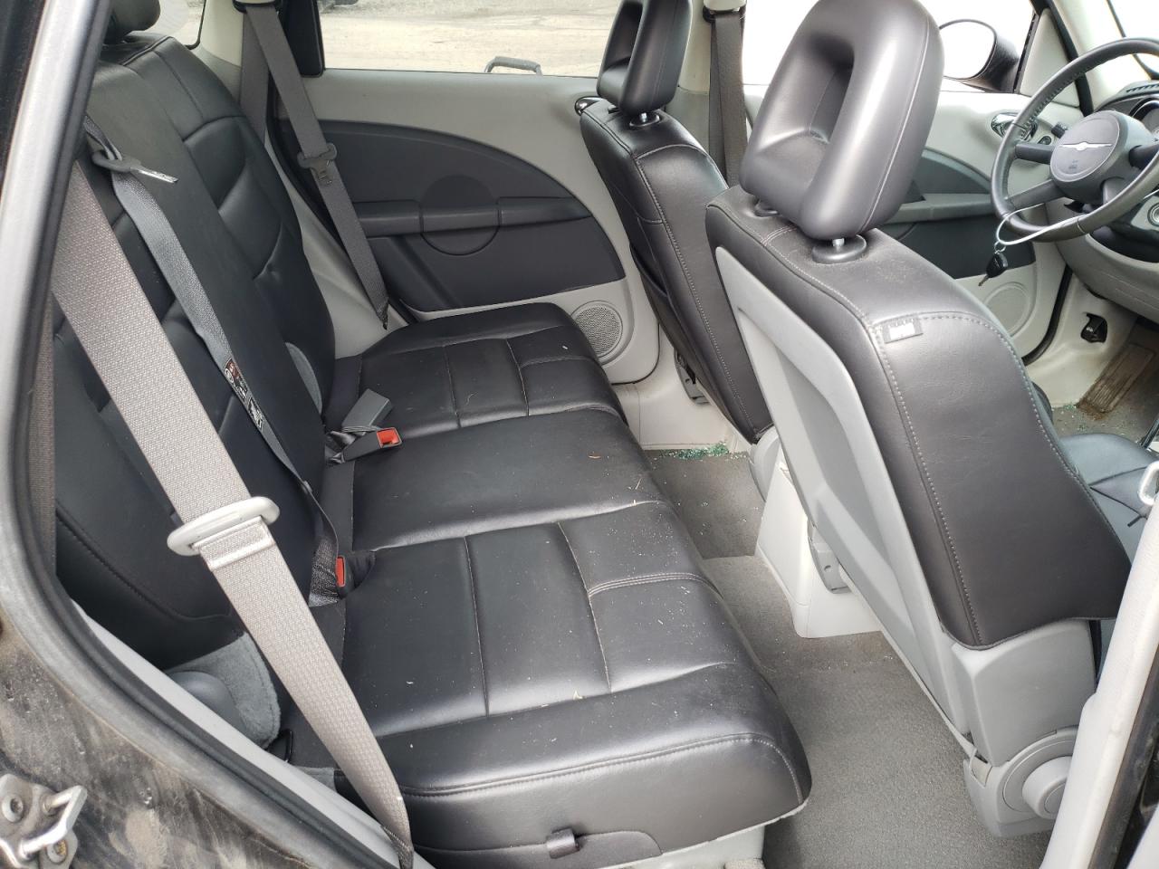 Photo 6 from auction – 2010 CHRYSLER PT CRUISER with VIN 3A4GY5F99AT215241