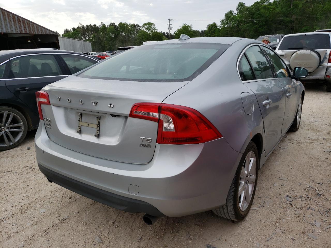 Photo 4 from auction – 2011 VOLVO S60 T6 with VIN YV1902FH8B2016366