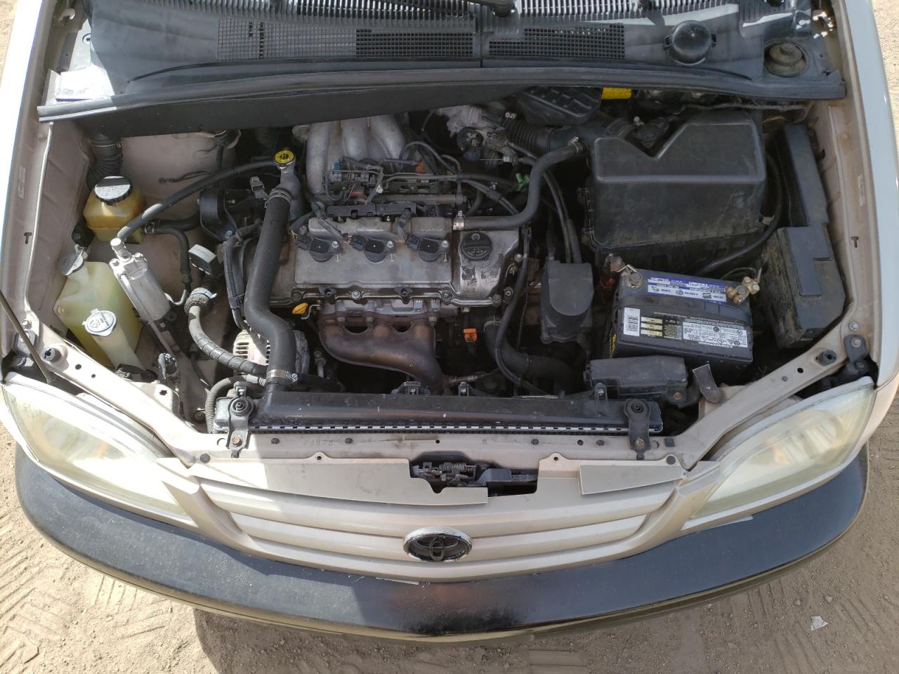 Photo 7 from auction – 2002 TOYOTA SIENNA LE with VIN 4T3ZF13C32U434722