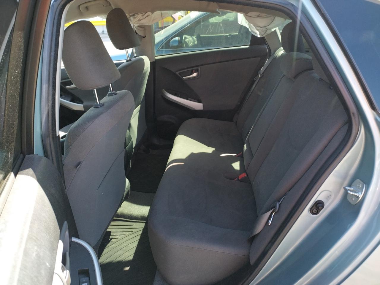 Photo 6 from auction – 2015 TOYOTA PRIUS with VIN JTDKN3DU6F1944347