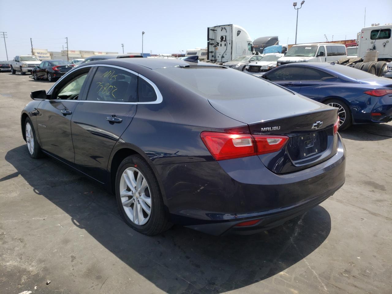 Photo 3 from auction – 2017 CHEVROLET MALIBU LT with VIN 1G1ZE5ST1HF288867