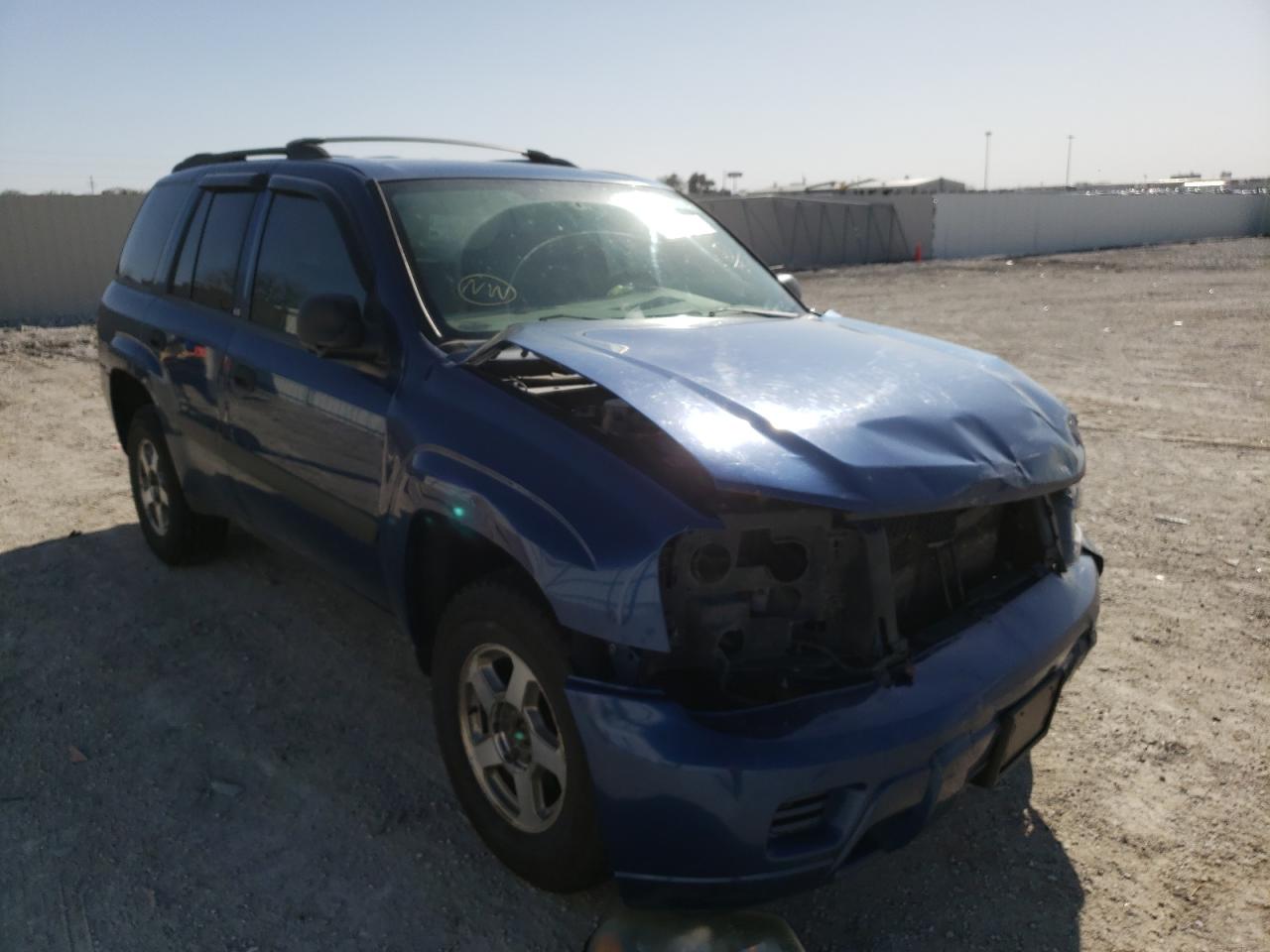 CHEVROLET TRAILBLAZE 2005 with VIN 1GNDT13S052332860 - Photo from auction