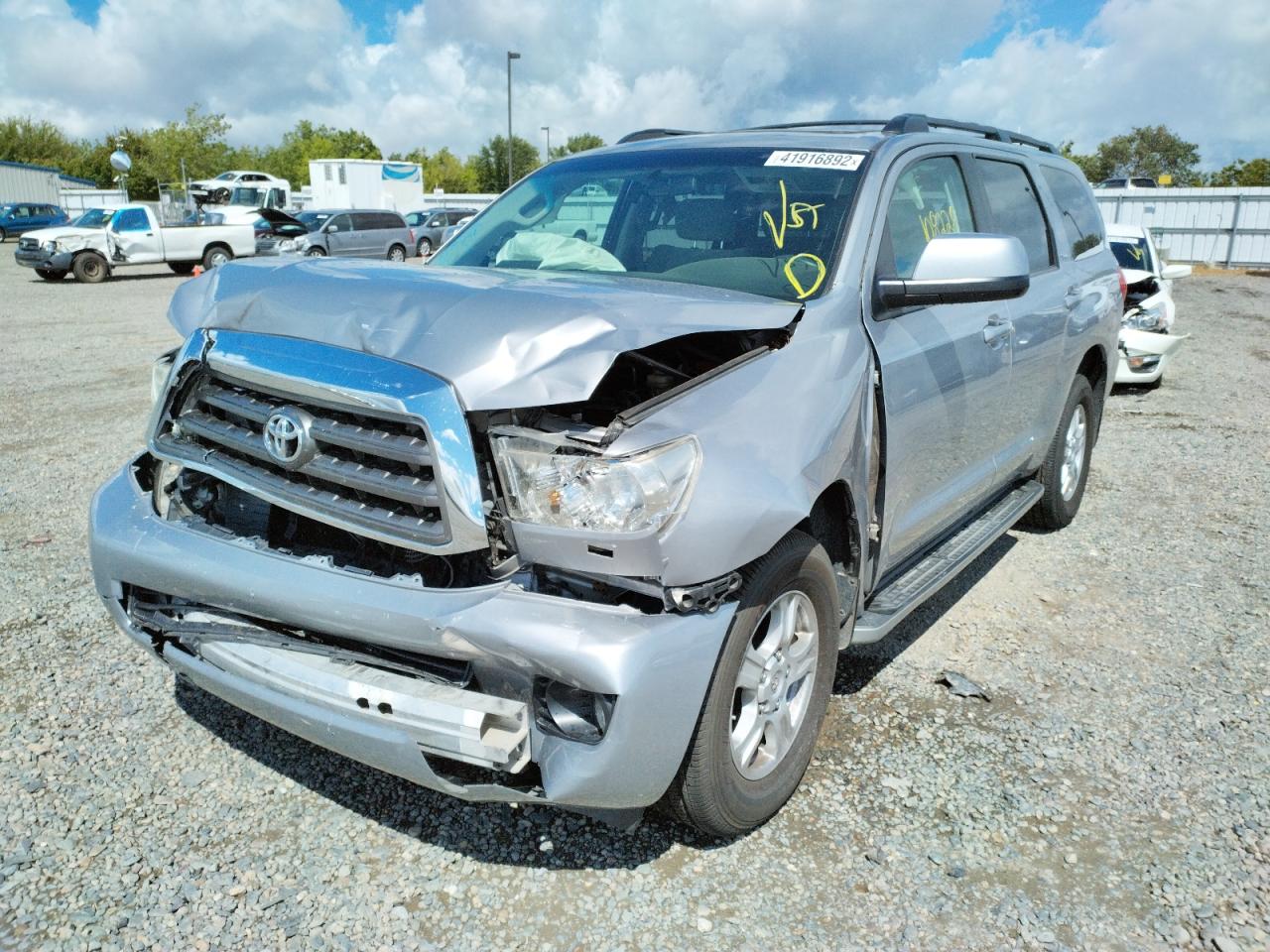 Photo 2 from auction – 2010 TOYOTA SEQUOIA SR with VIN 5TDBM5G18AS001193