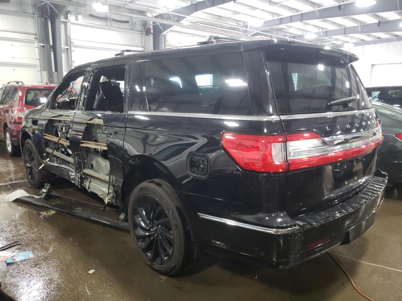 Photo 3 from auction – 2020 LINCOLN NAVIGATOR with VIN 5LMJJ3LT3LEL05002